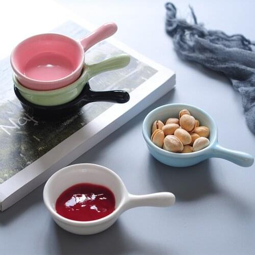 Glazed dish sauces flavors ceramics soy sauce vinegar dish creativity Japanese mini plates handles hands saucers mini bowl