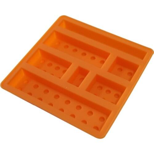 New Fashion Arrival Hot Selling Orange Color Silicone Ice Mold 8 Robots Kitchen Accessories Delicious Food Made