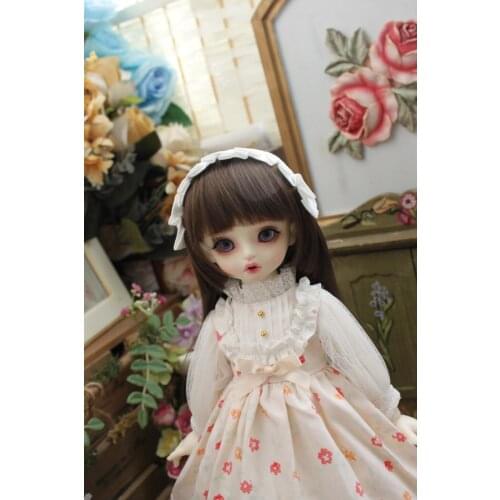BJD doll dress is suitable for 1/31/41/6 and Blythes giant baby fashion small floral dress skirt + white simple headpiece suit