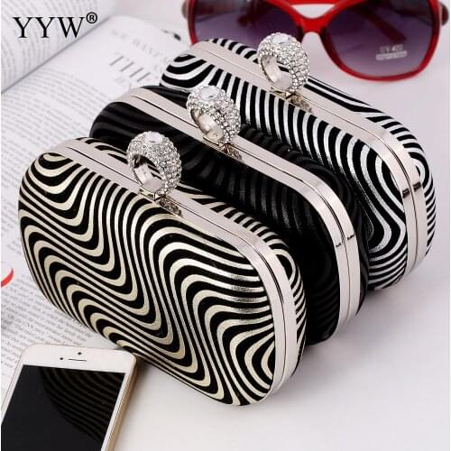 Rhinestone women clutch bags diamonds finger ring ladies vintage evening bags crystal wedding bridal handbags purse bags