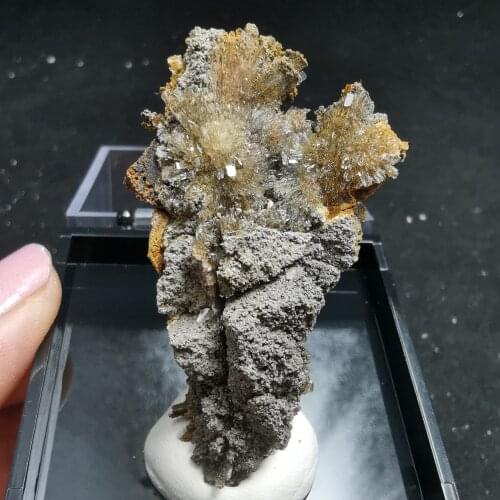 Natural high quality aluminum fluoride anhydrite crystal mineral specimen healing energy home decoration QUARTZ GEM (send box)