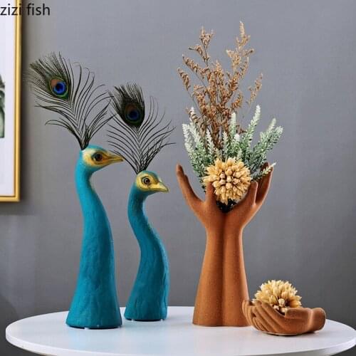 Modern Peacock Vase Ceramic Hand Holding Flower Arrangement Abstract Animal Head Vase Table Top Decoration Gift Home Decoration