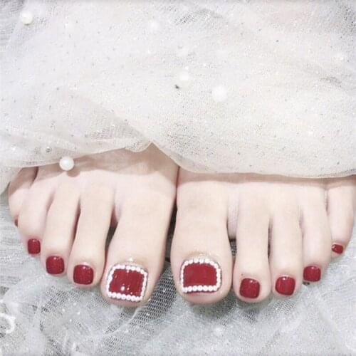 Bright red pure color with pearl decoration 3d false nails for toe Summer cute toe nails short size lady full nail tips
