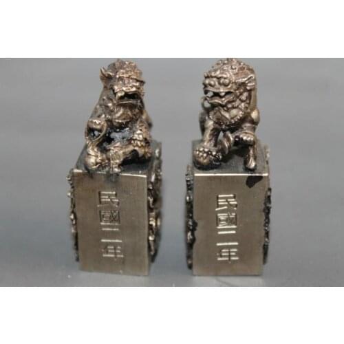 Chinese old miao silver plated handwork carved a pair of lion statues / seals
