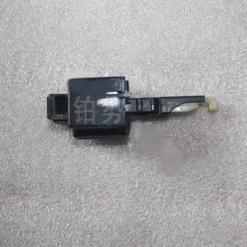 Car ignition solenoid valve 2005-Hum mer shaft adjustment solenoid valve camshaft sensor actuator gearbox shift solenoid valve