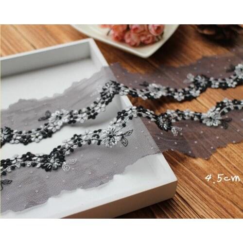 Hot Sale 3 Meters 4.5cm Width Beautiful Lace Fabric Beautiful Embroidered Net Lace Trim Ribbon Decoration