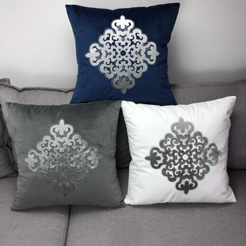 Velvet Cushion Covers With Diamond Fashion Simple High Quality Soft Pillowcase For Home Party Festival Car Chair Decoration