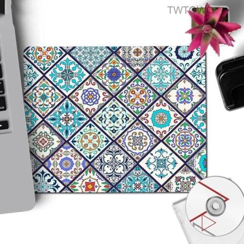 Diamond window madanlas pattern small comfortable gaming mouse pad, mouse pad Harajuku aesthetics office decoration mouse pad