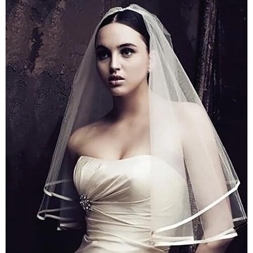 Chic Classic Two-Layers Bridal Veil Short Tulle Wedding Veil White Color Ribbon Edge Cheap Bride Accessories Women Veil