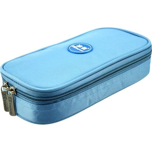Insulin colder box. Diabetes Travel portable insulin cooler storage bag 4pcs refrigerant Temperature displayed