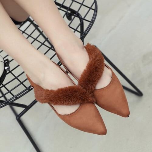 Autumn new womens shoes temperament pointed flat womens shoes fashion plush decorative casual womens shoes