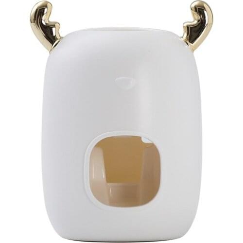 Bath Accessories Squeezing Machine Suction Wall Household Punch-Free Toothbrush Toothpaste Rack