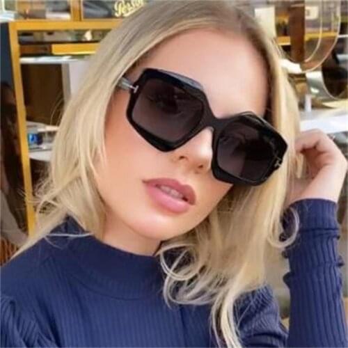 New Irregular Large Frame Sunglasses Mens Designer Fashion Oversized Black Shades For Women Summer Driving Glasses UV400