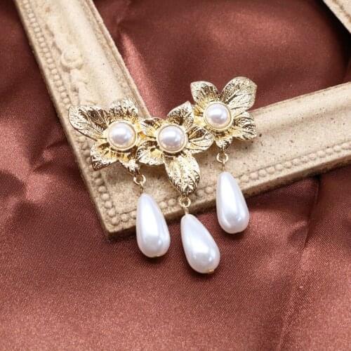 Alloy Flower Elegant Pearls Sweet Brooches For Women