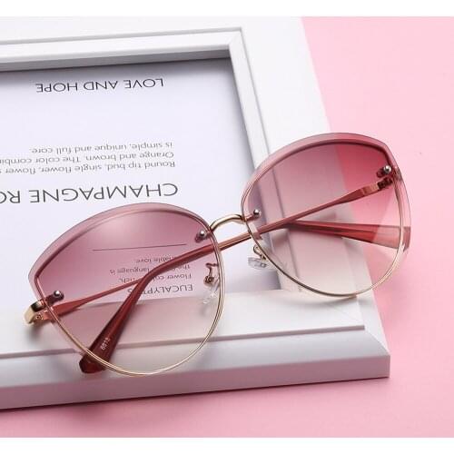 Sun Glasses Women 2021 No Polarized Sunglasses Vintage Ladies Driving Shades Female Sunglass Cats Eye Eyewear Oversize Lens New