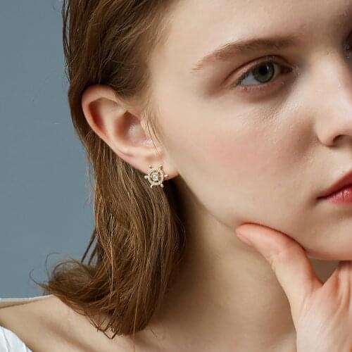 New Arrival Fashion Classic Geometric Women Stud Earrings Asymmetric Earrings Of Anchor And Rudder Female Korean Jewelry