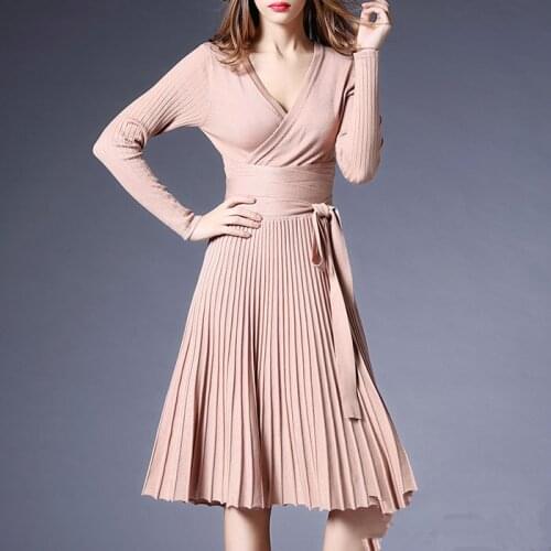2019 High Quality Spring Long Knitted Sweater Dress Women Long Sleeve Sexy V-neck Pleated Dresses With Sashes Casual Vestidos
