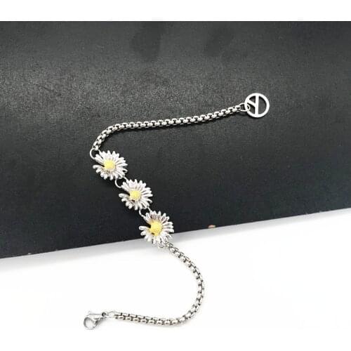 KPOP G-Dragon Three Daisy Design Bracelets Peaceminusone Women Jewelry PEACEMINUSONE Unisex Accessories wj376