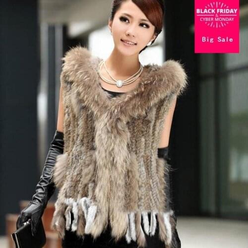 2020 New Women Real Knit Rabbit Fur Vest Hooded With Genuine Racoon Fur Tassel Gilet Winter Warm Natural Rabbit Fur Jacket w1990