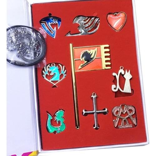9pcs/set Anime FAIRY TAIL logo figure keychain keyring pendant cosplay Jewelry Accessories for Gift