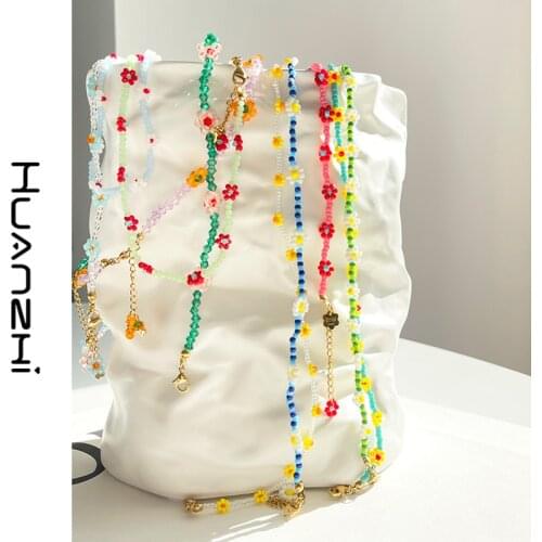 HUANZHI New Korean Sweet Colorful Little Daisy Acrylic Flowers Boho Beaded Clavicle Necklaces for Women Girls Jewelry