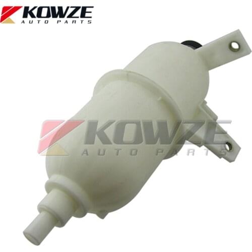 OE Number 16470-0L030 Radiator RESERVE Condenser Water Tank Assy for TOYOTA HILUX