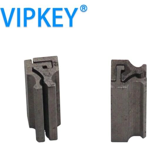 4pcs Yuema key duplicating using fixture clamp key machines chuck key cutting machines accessories for YUEMA blank key cutting