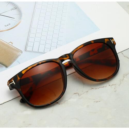 Apulon Women's Glasses And Cases