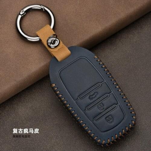 Leather car Key Case For Toyota Hilux Land Cruiser Fortuner Camry Riez Rav4 Prado Innova 86 key Fob Shell Cover