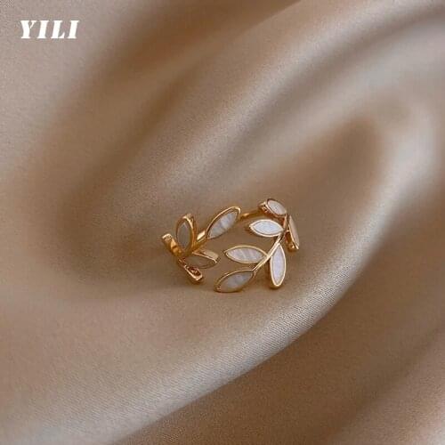 2021 New Fashion Leaf Branch Shape Open Ring Korean Luxury Opening Rings Finger Wedding Party Women Girls Jewelry