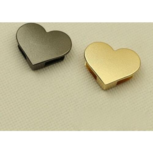 20 pcs/lot Luggage hardware accessories Heart shape Angle protection Hardware accessories bags hardware accessories Sealing side