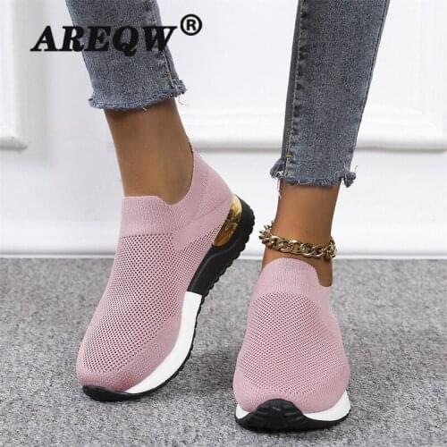 Sneakers Women Vulcanized Shoes Ladies Solid Color Slip-On Sneakers for Female Casual Sport Shoes 2021 Fashion Mujer Shoes