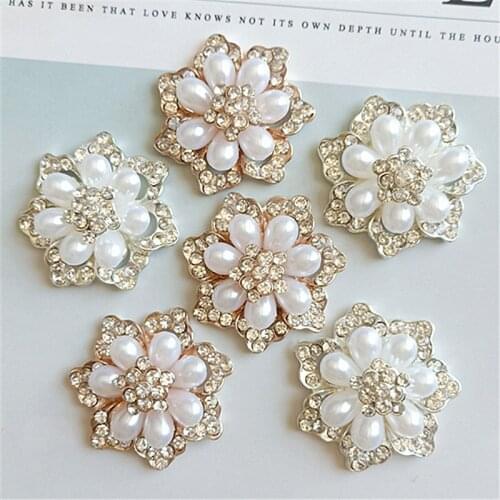 2 pcs/lot Garment Gold Pearls Rhinestone Buttons Ornaments Earrings Jewelry Accessories Handmade Flower Zinc-Alloy Buttons