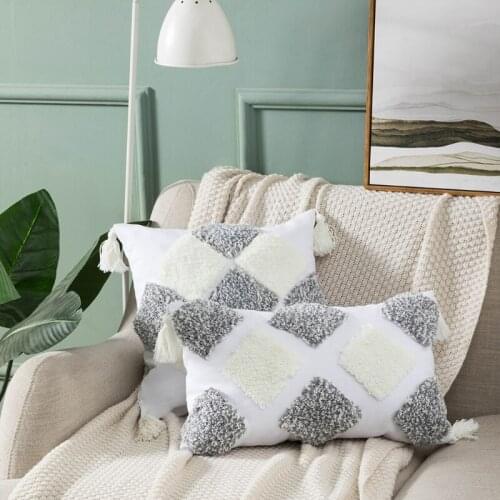 Pastoral Style Woven Tufted Throw Pillow Case with Tassel Multicolor Rhombus Plaid Pattern Embroidered Decorative Cushion Cover