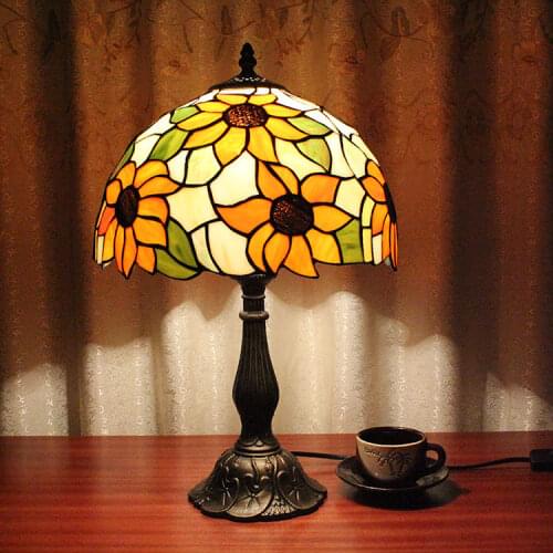 European Table Lights Creative Bedroom Bedside Study Room Living Room Cafe Bar Hotel Sunflower Marriage Room Table Lamps
