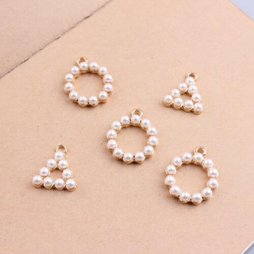 Wholesale 50PCs Acrylic Pearl Paved Round Traingle Pendant Charms Craft Fit Fashion Bracelet Necklace Phone Chain Keyring DIY