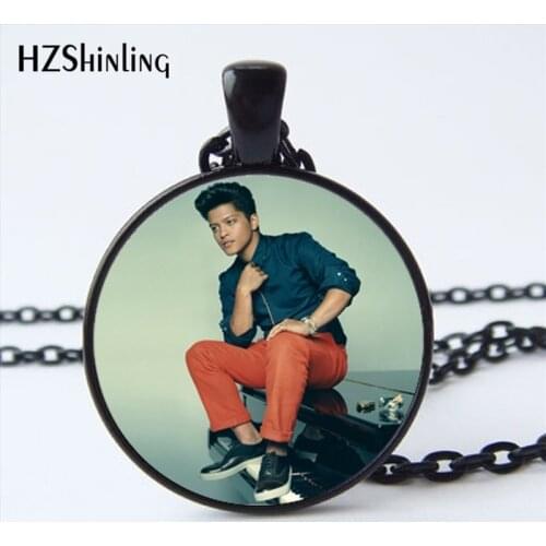 2017 Bruno Mars Musician Necklace Sexy Cute Singer Pendant Jewelry New Fashion Design Glass Dome Necklace for Fans HZ1
