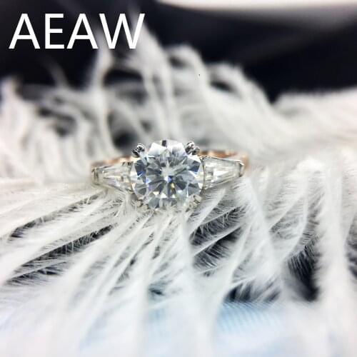 18K White and Yellow Gold Center D Color Moissanite Diamond Vintage Engagement Ring three Stones for Women Bridal Wedding