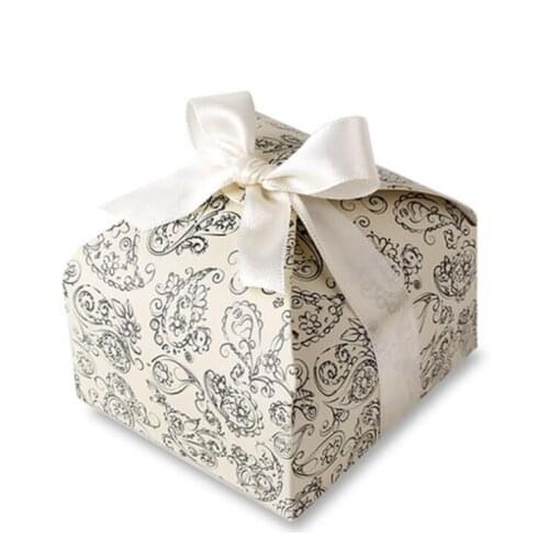 Creative Pastry Gift Box Wedding Favors Candy Box Baby Shown Party Event Gift Macarons Cake Packing Box with Ribbon