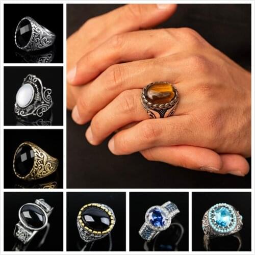 Vintage Punk Rings for Women Men Metal Artificial Crystal Gem Cutting Exquisite Couple Ring Jewelry Wholesale Anillos
