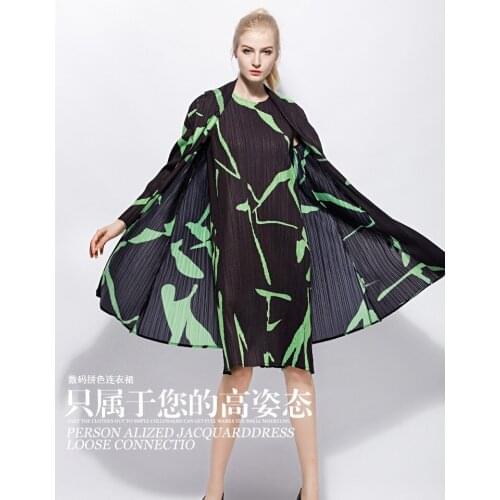 HOT SELLING Miyake fold two-piece set pleated long sleeve Windbreaker + sleeveless dress print two-piece set IN STOCK