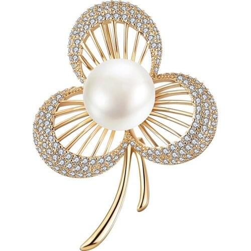 Fashion Elegant Lucky Flower Brooch With Imitation Pearl High Quality Gold Plated Koreal Style Womens Brooches Jewelry
