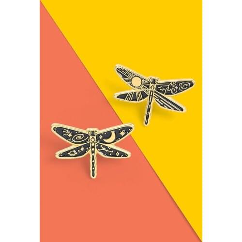 Sun Moon Insect Enamel Pins Dragonfly Brooches Backpacks denim Lapel Pin Simplicity Badge Jewelry Gift for Friends Wholesale