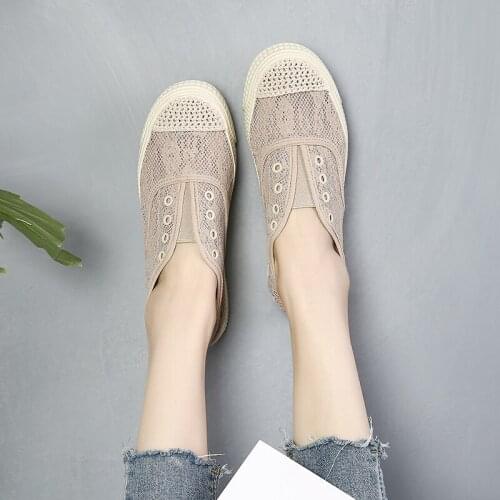 New High Quality Womens Flat Shoes Summer Stylish Wild Casual Splice Fashion Breathable Classic Womens Casual Shoes W33-48