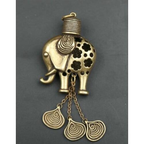 Small Curio Chinese Fengshui Bronze Lovable Animal Elephant Wealth Pendant