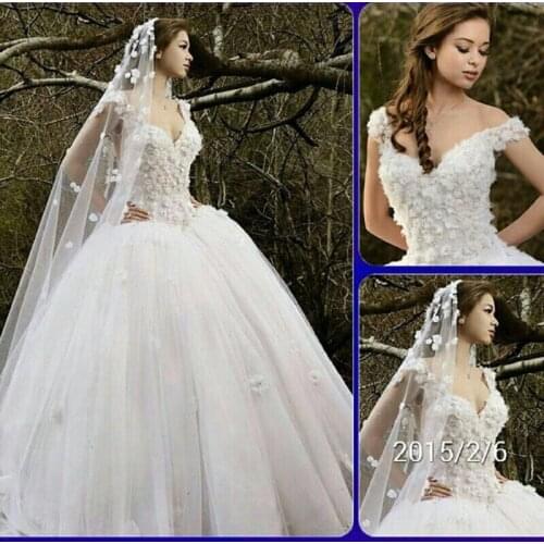 New beautiful puffy ball gown wedding dress 2016