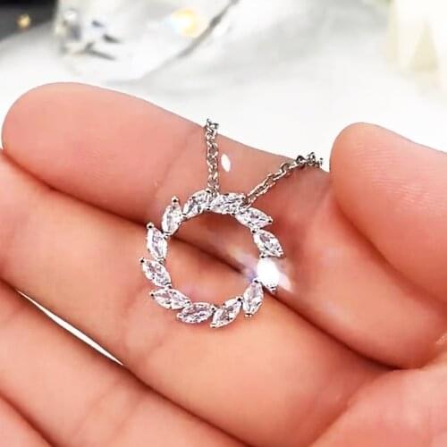 Huitan New Fashion Silver Color Round Pendant Necklaces Women Delicate Girl Party Accessories Versatile CZ Jewelry Drop Shipping