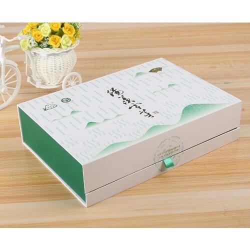 Custom Rigid Magnetic Closure Gift Box Wholesale，Colorful chocolate candy packaging box with ribbon ---XP0361