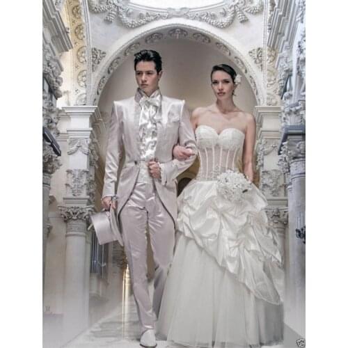 New Custom Made White Embroidered Groom Wedding Tuxedos For Men Morning Suits Best Man Stand Collar Wedding Suits Slim Fit 2 Pcs