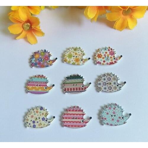 50PCs/lot Hedgehog Buttons 2 Holes wooden buttons for Crafts vogue Sewing Supplies New arrive fashion